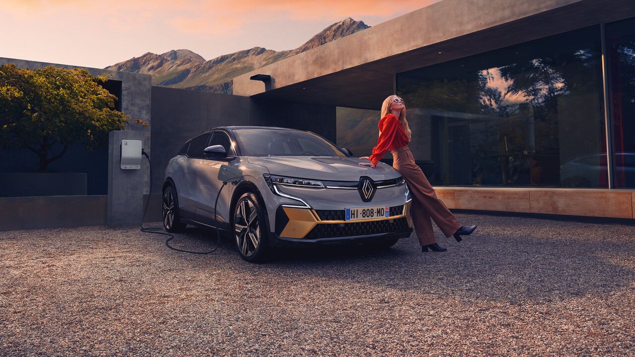 Nuova Renault Megane E-Tech 100% elettrica - ricarica